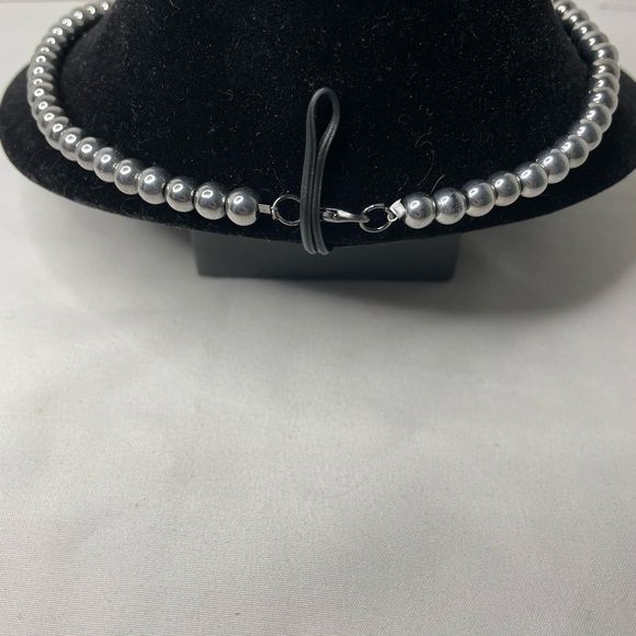 Flower Choker - Picture 2 of 6